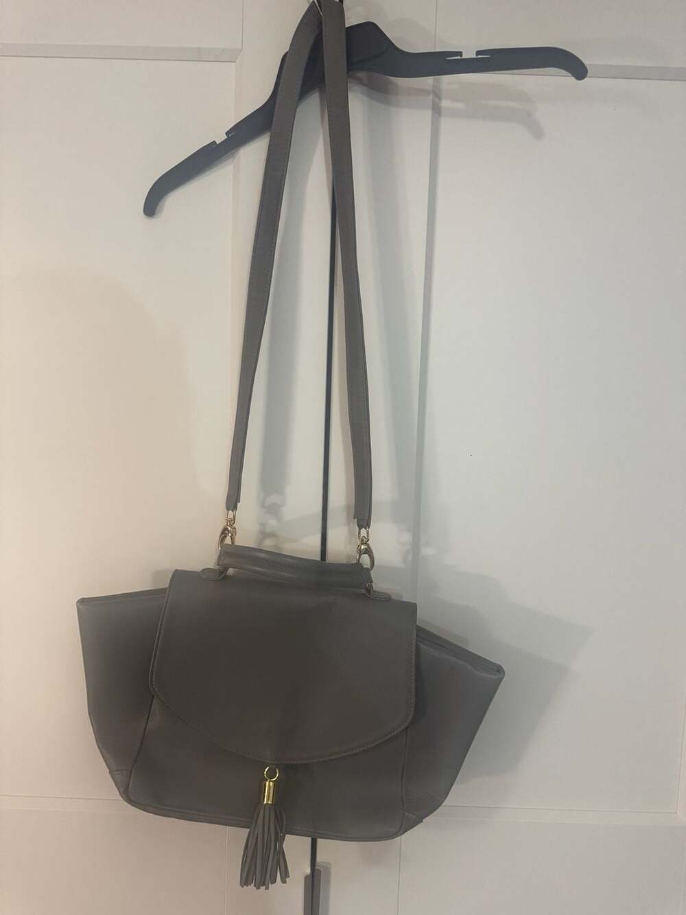 Onna Ehrlich gray genuine leather bag